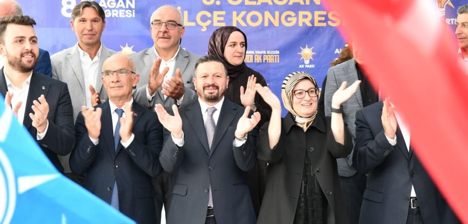 AK PARTİ MANYAS VE MARMARA İLÇE KONGRELERİ ŞÖLEN HAVASINDA GERÇEKLEŞTİRİLDİ