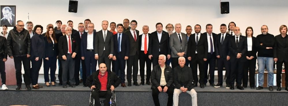 “ÇANAKKALE AMATÖR SPORLARININ GELECEĞİ: STRATEJİK YAKLAŞIMLAR VE SÜRDÜRÜLEBİLİR MODELLER ÇALIŞTAYI” ÇOMÜ’DE GERÇEKLEŞTİRİLDİ